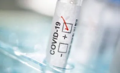 Мазок зі шкіри на визначення COVID-19: нове покоління неінвазивних тестів