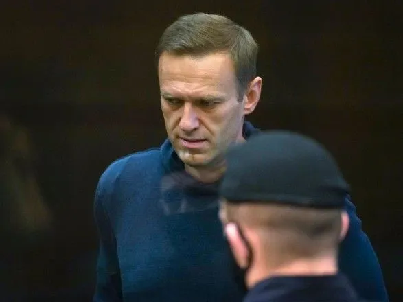 Российские тюремщики говорят, состояние здоровья у Навального "удовлетворительное"