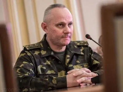 Загострення на фронті: начальник Генштабу негайно вилетів на Донбас