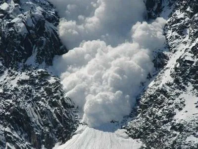 У високогір'ї Карпат очікується сходження лавин