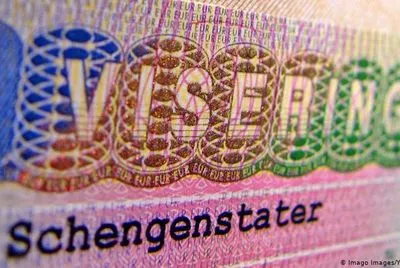 Евросоюз грозит 13 странам усилением ограничений по выдаче виз