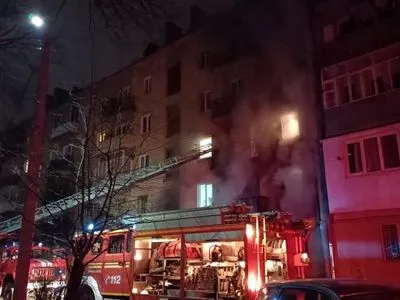 Внаслідок пожежі у будинку в Івано-Франківську загинув чоловік