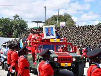 Під час церемонії прощання з одіозним президентом Танзанії сталася тиснява: загинули десятки осіб
