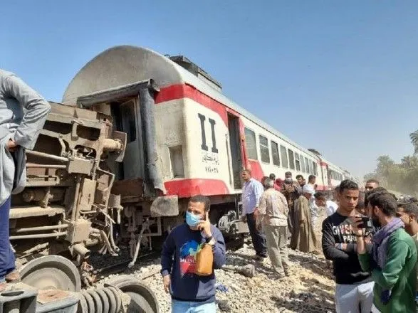 Катастрофа на залізниці у Єгипті: арештували вісьмох залізничних працівників