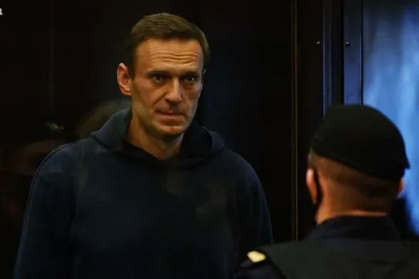 Російські тюремники запевняють, що надають необхідну меддопомогу Навальному