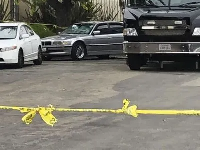 У Каліфорнії невідомий влаштував стрілянину: серед загиблих - дитина