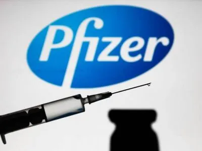 Вакцина Pfizer показала полную эффективность для школьников