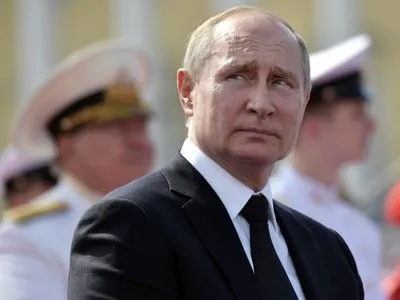 Путін підписав закон, який обнуляє його президентські терміни