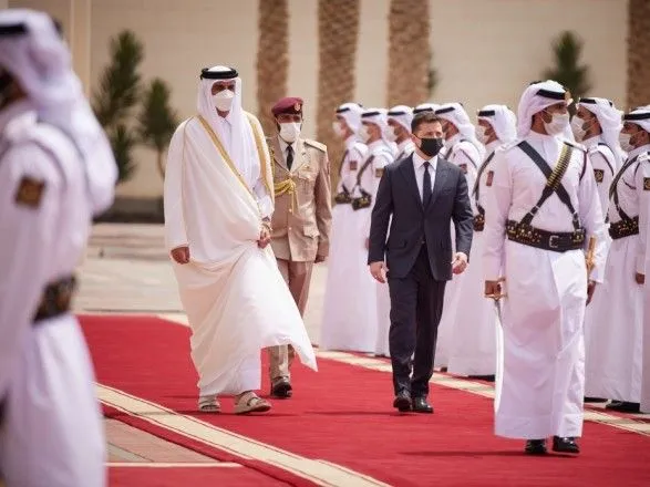 Зеленский ищет в Дохе инвестиции в инфраструктуру: о чем говорил с эмиром Катара