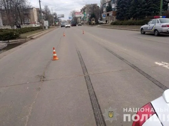В Донецкой области водитель сбил 8-летнего велосипедиста