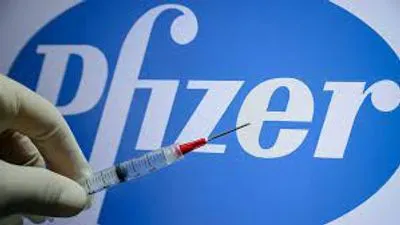 Польща отримала велику партію вакцини Pfizer
