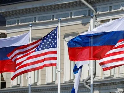 США планирует выслать российских дипломатов и ввести санкции против РФ - Bloomberg