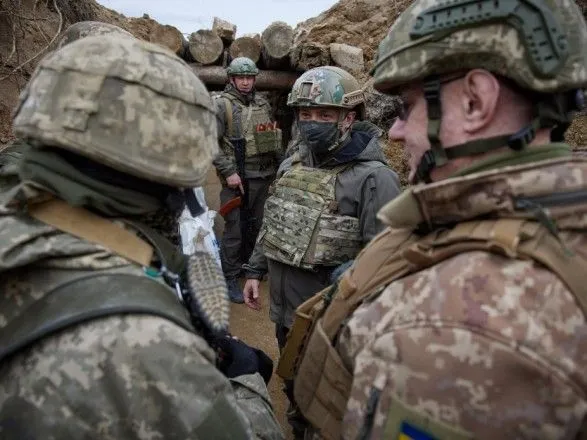 Загострення на Донбасі: Зеленський заявив, що з початку року загинуло 26 українських воїнів