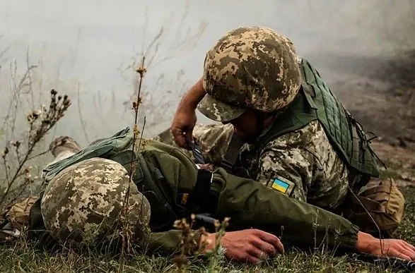 Боевики на Донбассе совершили обстрел украинских позиций: ранен военный ВСУ
