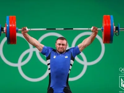 Гимн Украины в Москве: украинец завоевал еще два "золота" на ЧЕ по тяжелой атлетике