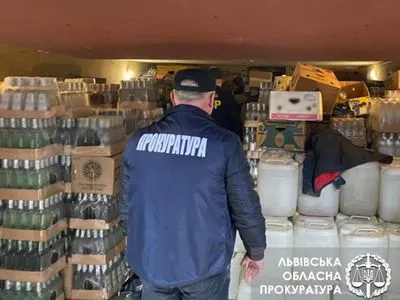 Названы известные украинские бренды водки, которые фальсифицировали во Львовской области