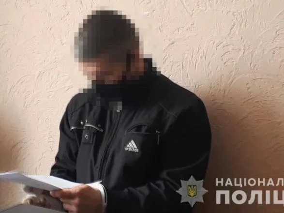 На Одещині чоловік за чаркою зарізав двох людей: винуватцю загрожує довічне ув'язнення