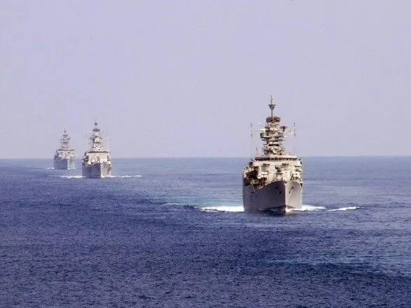 Россия отправила корабли на стрельбы в Черное море на фоне прибытия эсминцев США