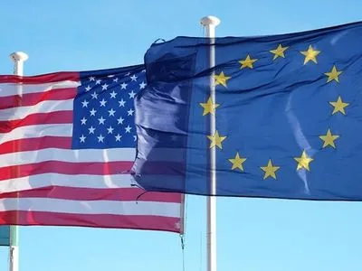 ЄС поддержал санкции США против России