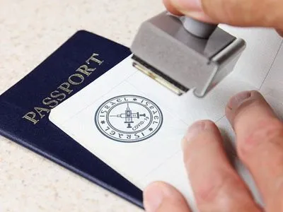 У МОЗ готові до будь-якого розвитку подій щодо впровадження COVID-паспортів