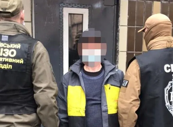 Медработника Киевского СИЗО разоблачили на сбыте наркотиков заключенным