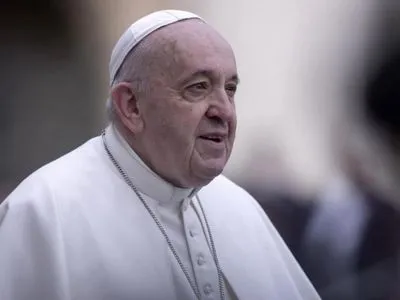 Папа Франциск заявив, що з тривогою слідкує за подіями на сході України