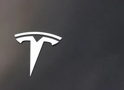 В США электромобиль Tesla на автопилоте попал в ДТП, есть погибшие
