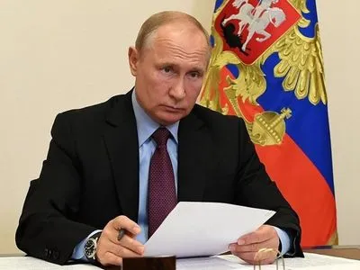 Путину "оперативно сообщили" о предложении Зеленского встретиться на Донбассе - Песков
