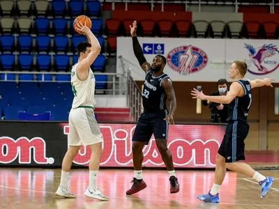 Баскетбол: “Запоріжжя” завдав поразки чинному чемпіону України