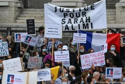 Во Франции прошли протесты против решения суда по делу об убийстве еврейки