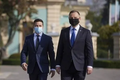 Президенты Украины и Польши договорились об обмене визитами: Зеленский едет в Варшаву 3 мая