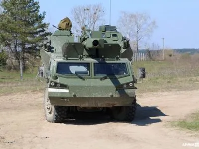 Військові показали, як випробовують 152-мм самохідну гаубицю DANA-M2