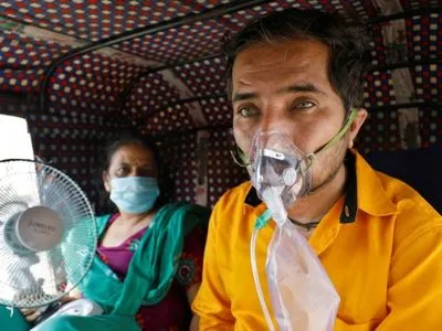 ВОЗ назвала причины новой вспышки коронавируса в Индии