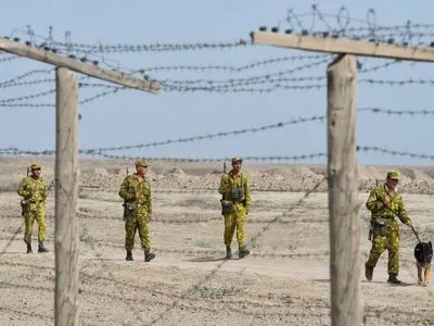 Кыргызстан заявил, что в результате конфликта с Таджикистаном на границе погибли более 30 человек
