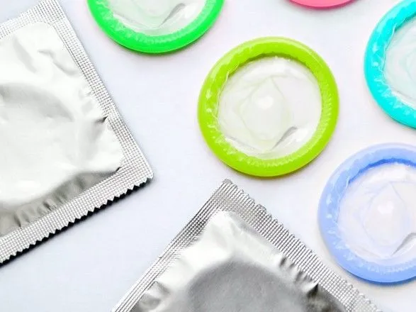 u-ssha-zrostayut-prodazhi-prezervativiv