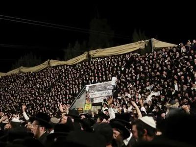 На религиозных собраниях в Израиле во время давки погибли десятки людей