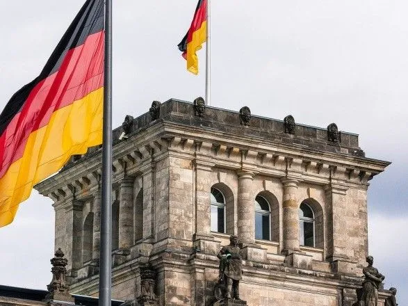 Выборы в Германии: "зеленые" по результатам опросов увеличивают отрыв от партии Меркель