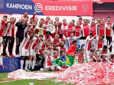 Футбол: "Аякс" завоевал 35-й титул победителя чемпионата Нидерландов