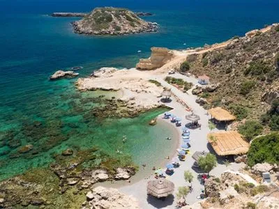 Послаблення карантину у Греції: сьогодні відновлюють роботу пляжі