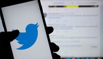Twitter заблокировал пользователя за репосты сообщений с нового сайта Трампа