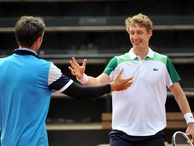 Теннис: Стаховский завоевал титул на соревнованиях в Праге
