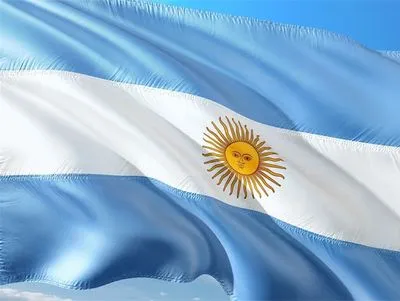 Аргентина переносит выборы из-за вспышки COVID-19