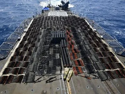 США перехопили судна зі зброєю російського та китайського виробництва в Аравійському морі