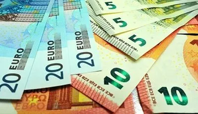 В Єврокомісії планують заборонити розрахунки готівкою на суму понад 10 тисяч євро