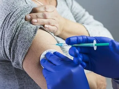 Эксперты о темпах вакцинации от COVID-19 в Украине: наращивание темпов зависит от поставок вакцин