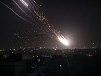 В Ізраїлі заявили, що радикали з Гази випустили по країні 200 ракет