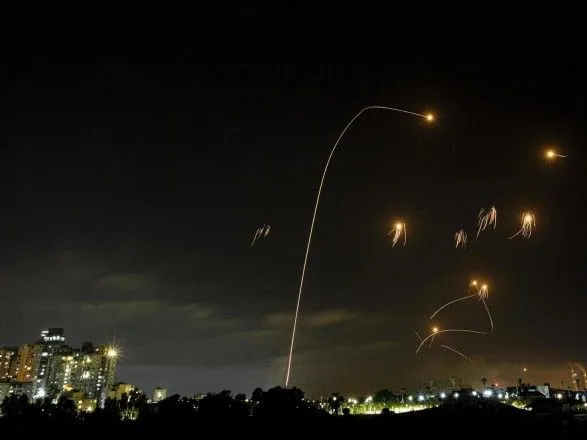 У ХАМАС заявили про запуск 130 ракет у напрямку трьох ізраїльських міст
