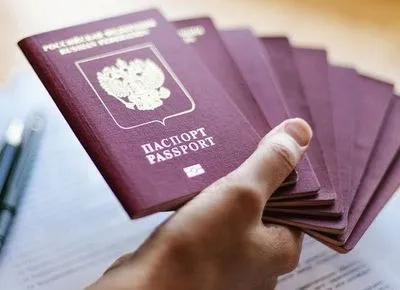 Російські паспорти на окупованому Донбасі отримали майже 600 тисяч українців - омбудсмен