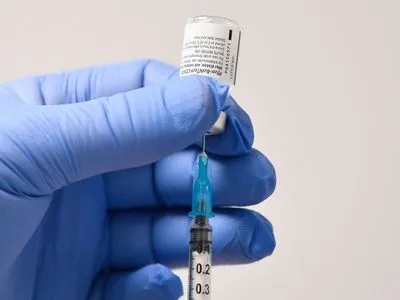 Україна очікує отримати партію вакцини Pfizer найближчим часом: попередньо - з 17 травня