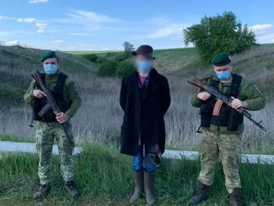 Шел из России в Украину "в поисках лучшей жизни": на границе задержали 15-летнего парня